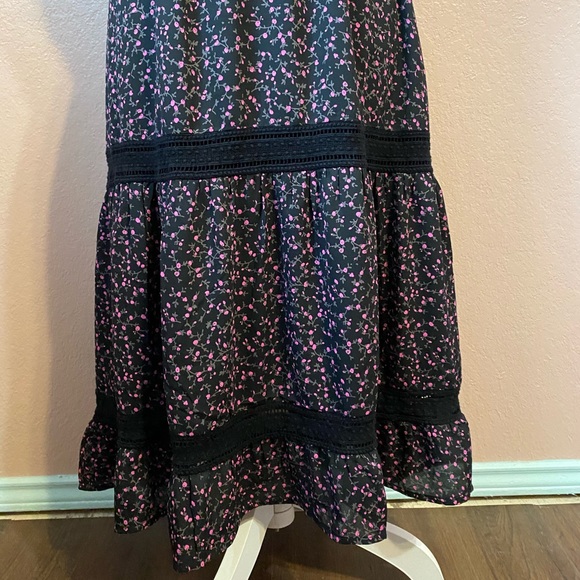 Collective Concepts Floral Tiered Dress - Picture 3 of 4